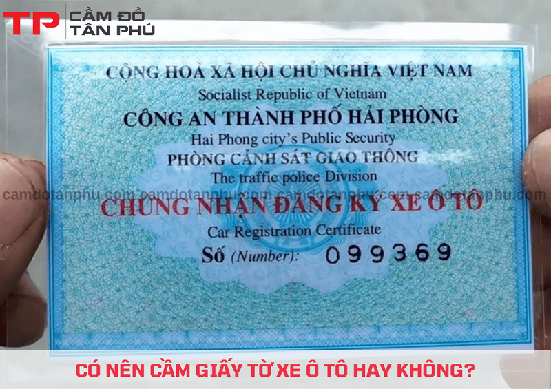 Rủi ro rình rập khi cầm giấy tờ xe